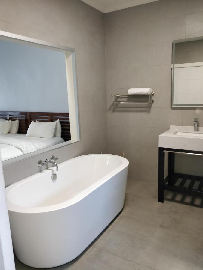Lake Kariba Inns Сиавонга Екстериор снимка